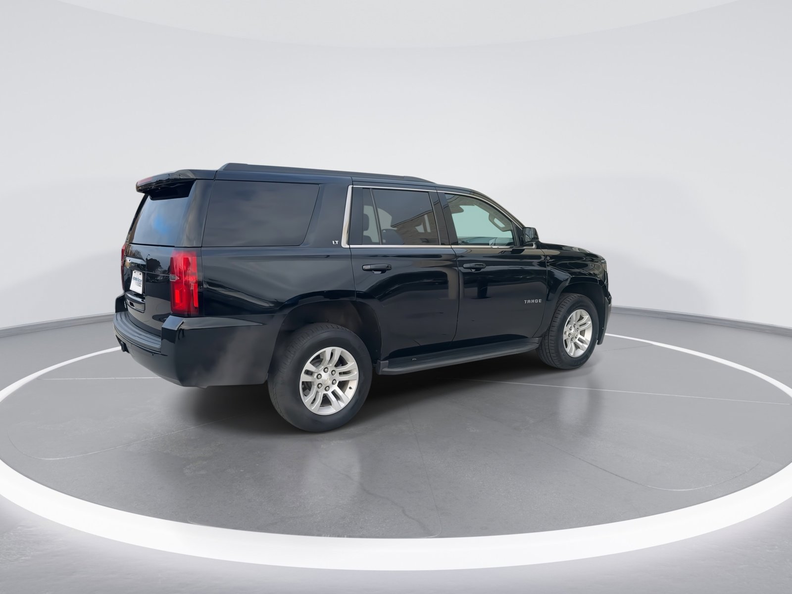 Used 2019 Chevrolet Tahoe LT image 9