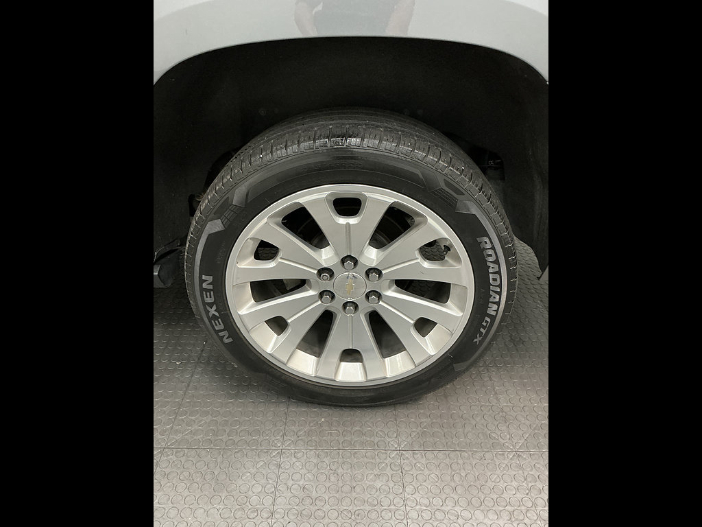 Used 2018 Chevrolet Suburban Premier AWD/4WD image 46