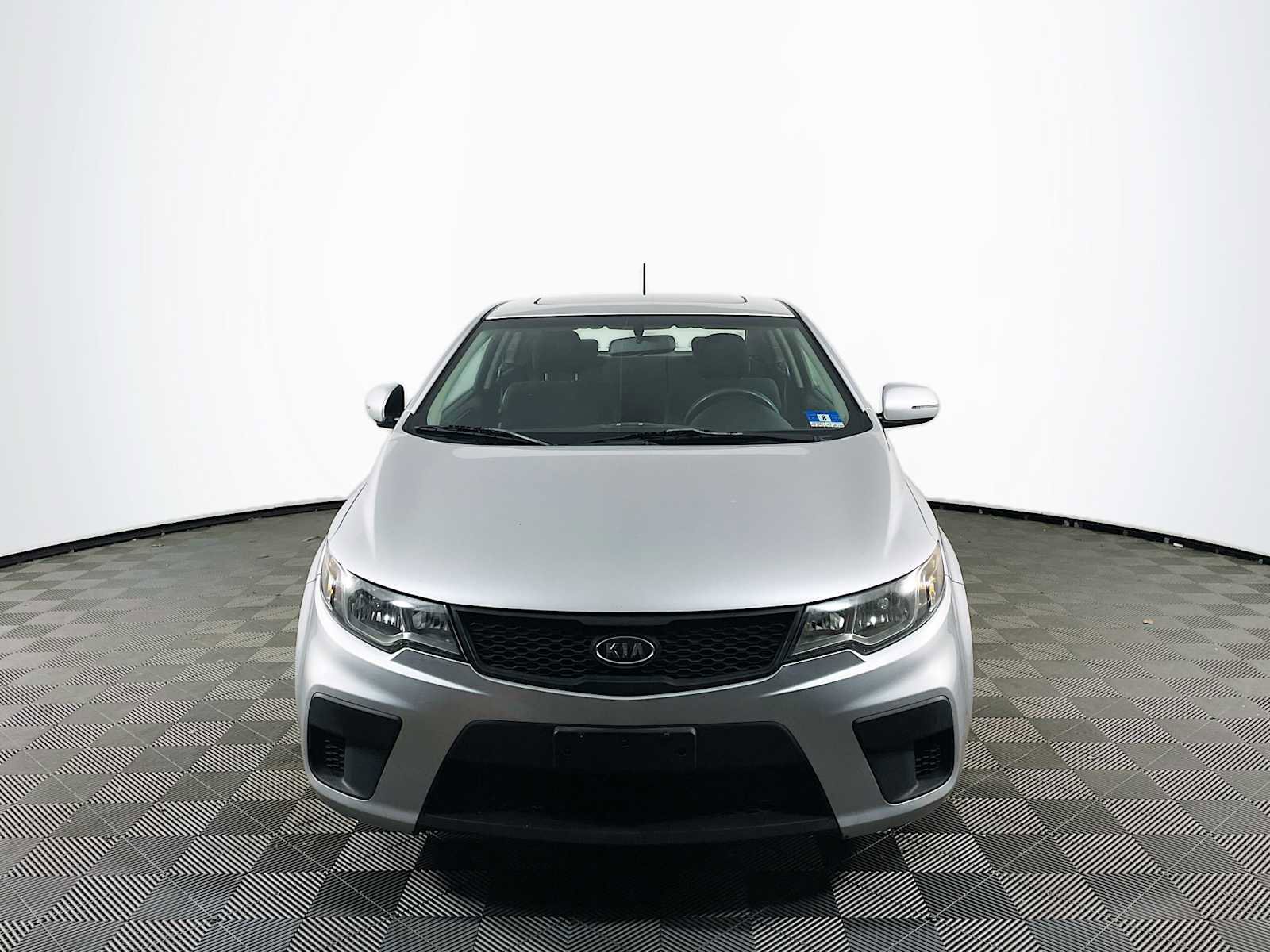 Used 2013 Kia Forte Koup EX image 2