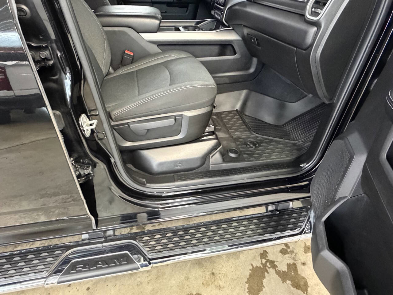 Used 2023 RAM 3500 Big Horn w/ Level 2 Equipment Group image 42