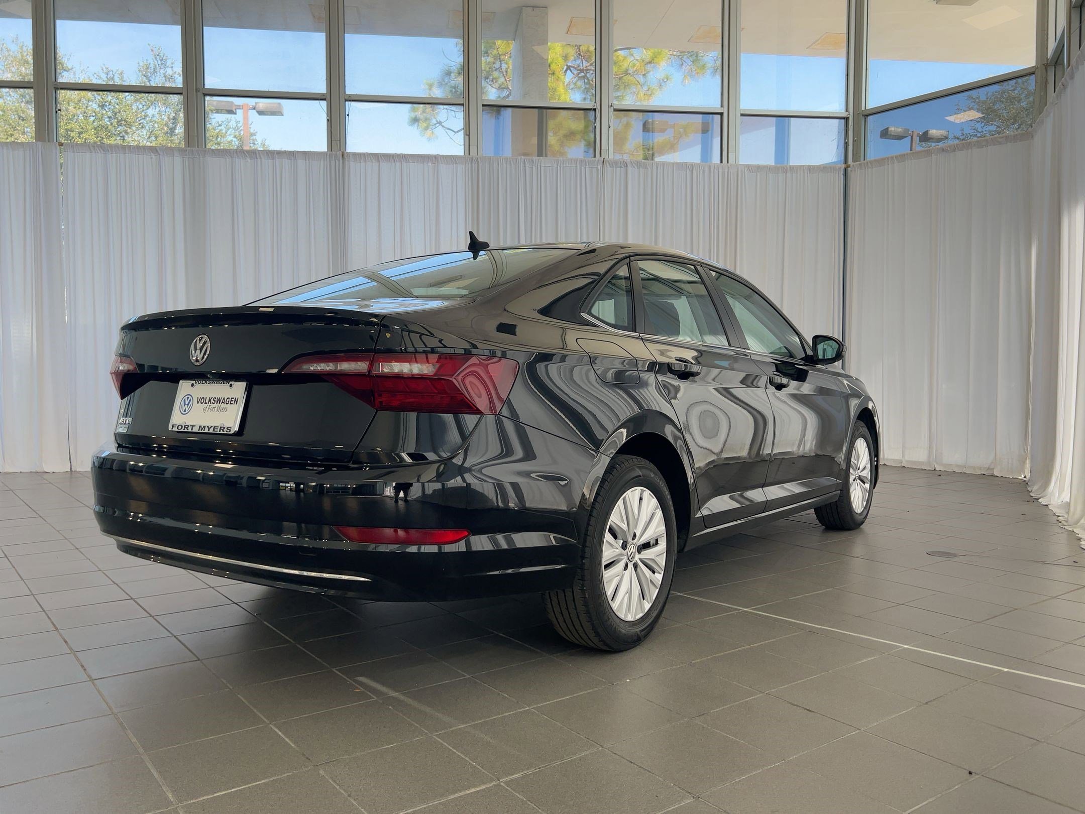 Used 2020 Volkswagen Jetta S w/ Driver Assistance Package image 9