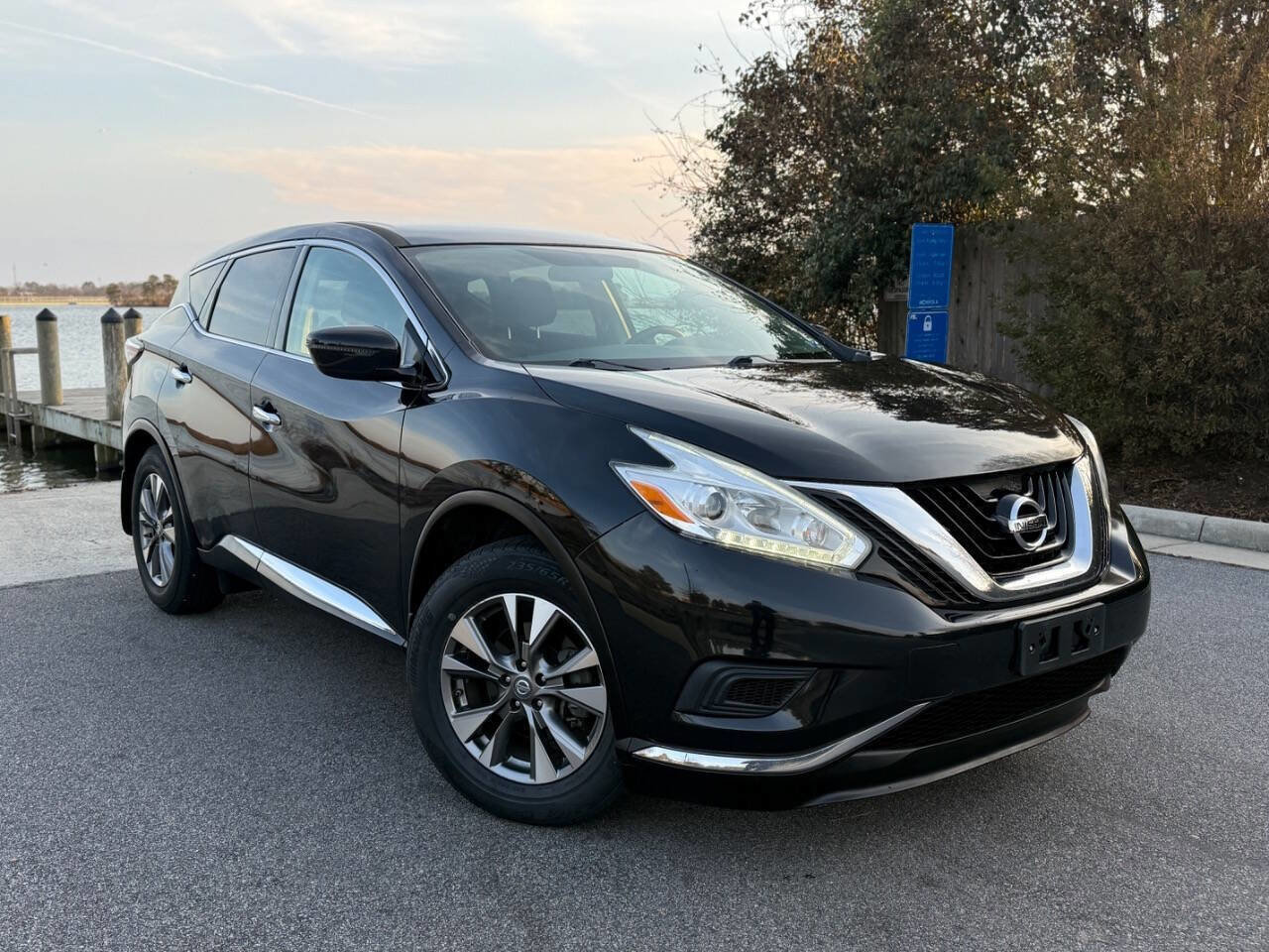Used 2017 Nissan Murano S w/ Navigation Package image 3