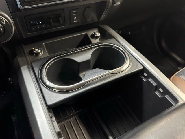 Used 2018 Nissan Titan Platinum Reserve AWD/4WD image 25