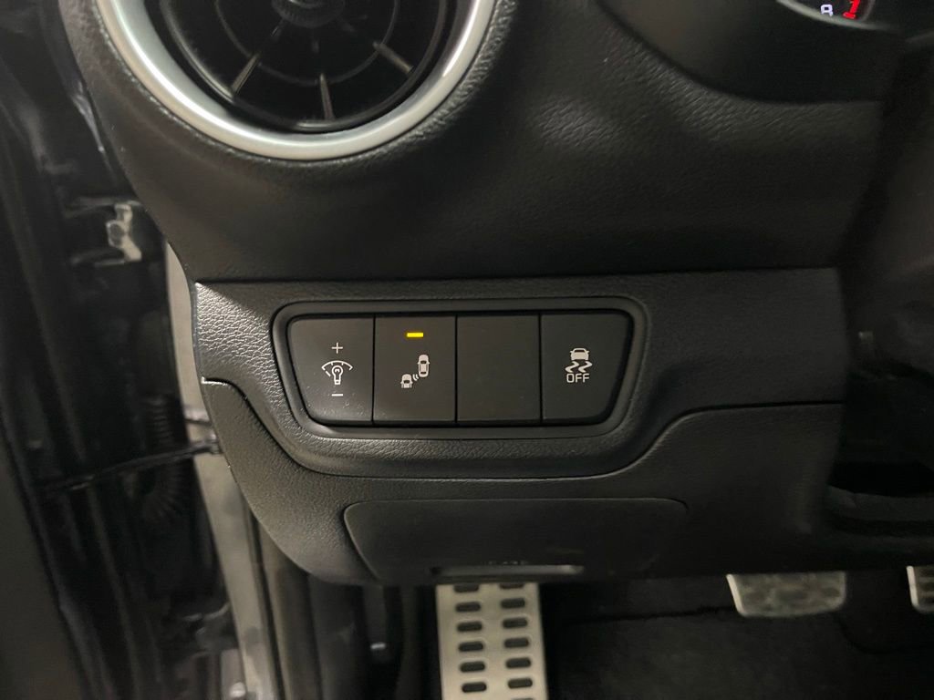 Used 2024 Kia Forte GT-Line w/ GT-Line Premium Package image 22