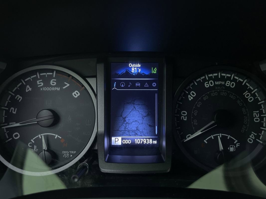 Used 2019 Toyota Tacoma TRD Sport image 19