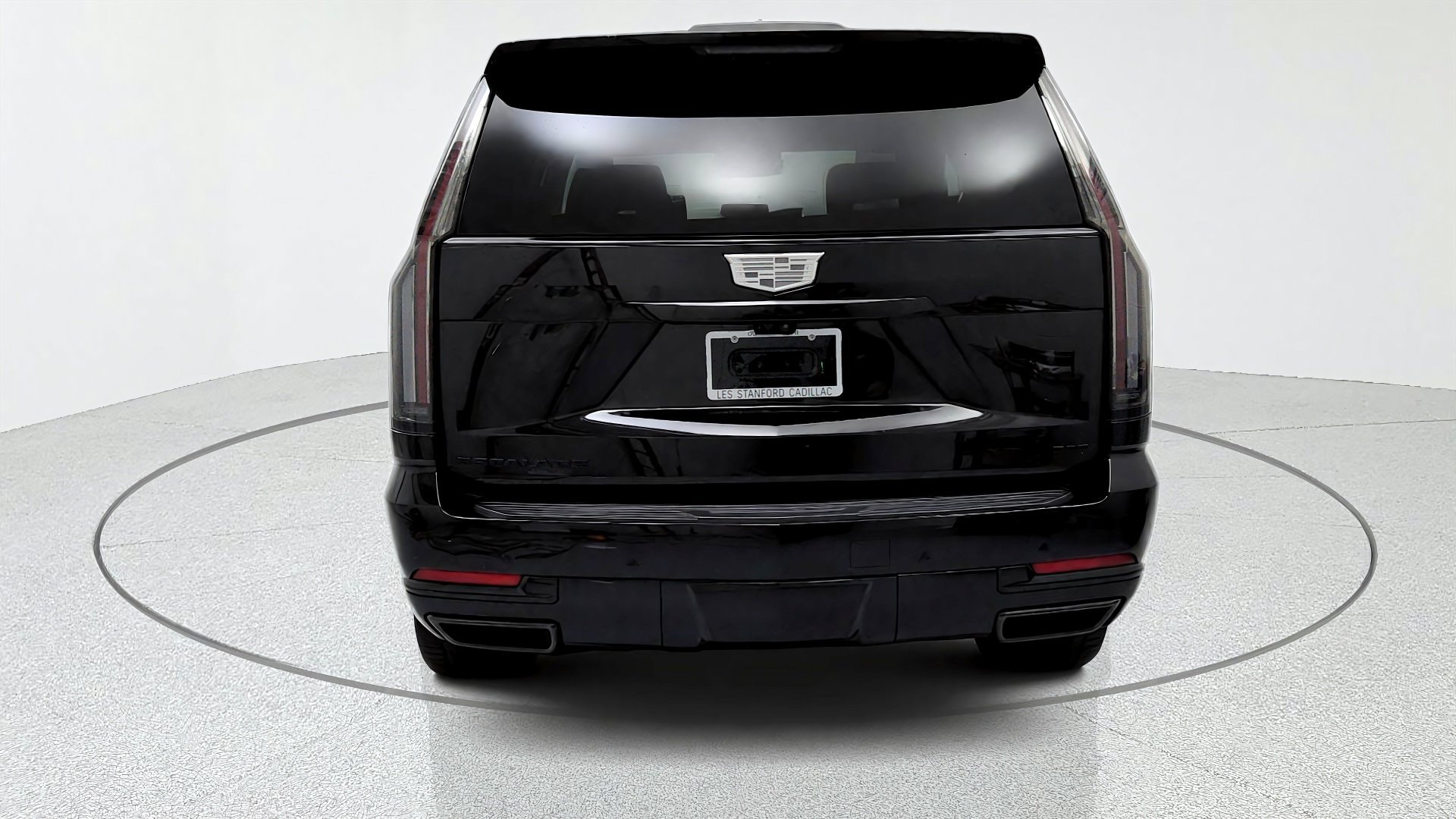 Used 2026 Cadillac Escalade Platinum Sport w/ LPO, ONYX Package AWD/4WD image 4