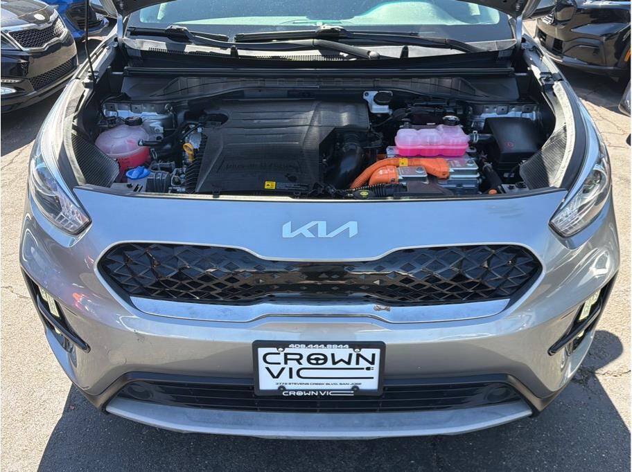 Used 2022 Kia Niro LXS FWD image 27