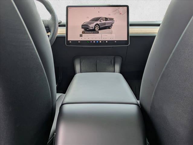 Used 2024 Tesla Model Y Long Range AWD/4WD image 17