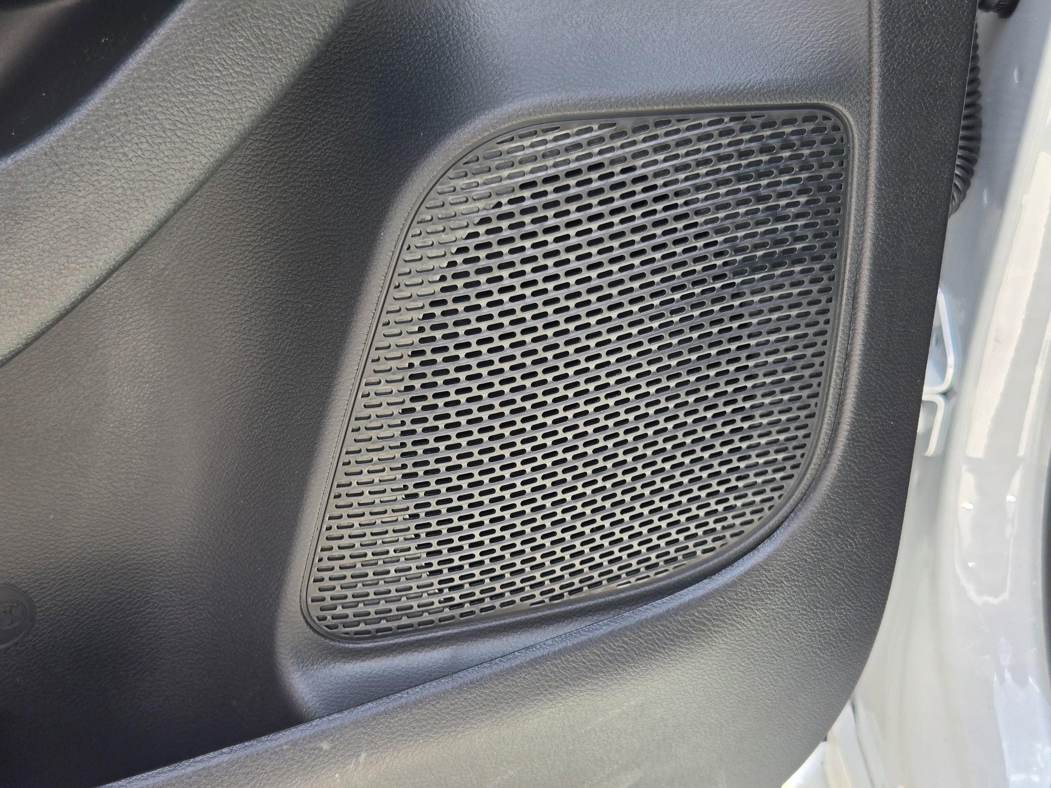 New 2027 Chrysler Pacifica Select FWD image 21