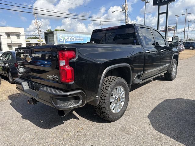 Used 2024 Chevrolet Silverado 2500 High Country w/ High Country Premium Package AWD/4WD image 6