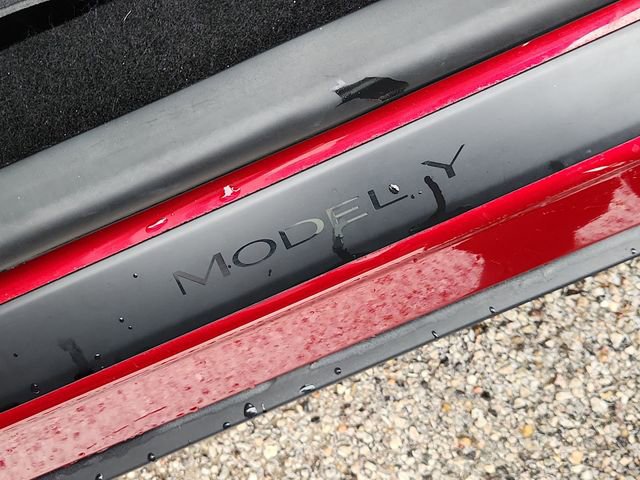 Used 2026 Tesla Model Y 2WD image 31