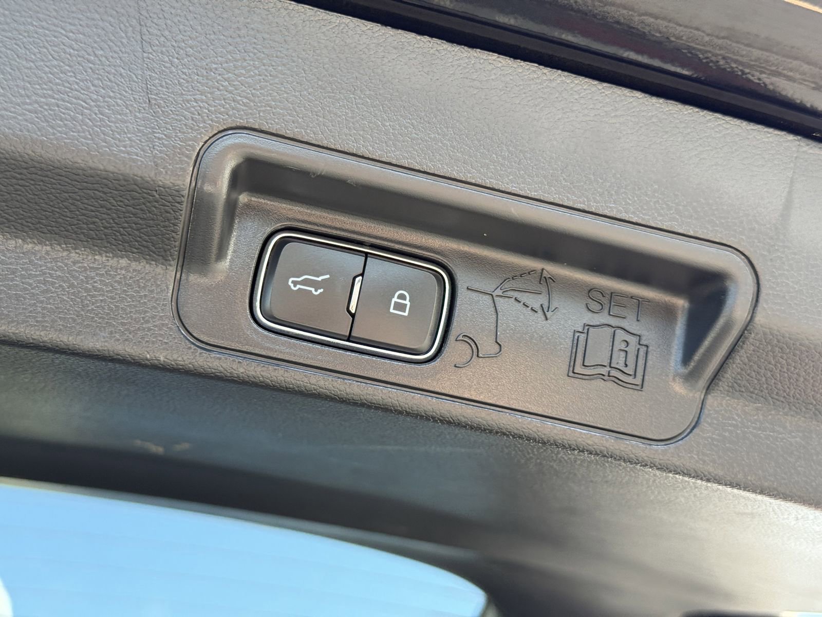 Certified 2025 Ford Explorer ST-Line image 10