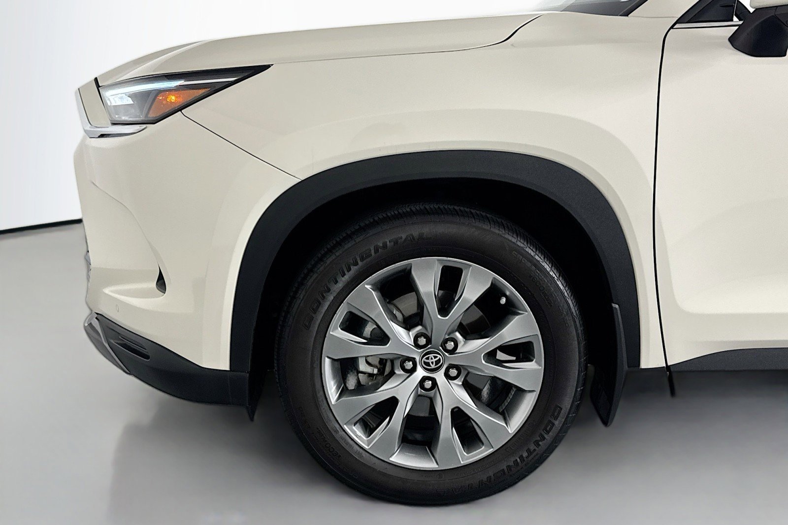 Used 2024 Toyota Grand Highlander FWD image 10