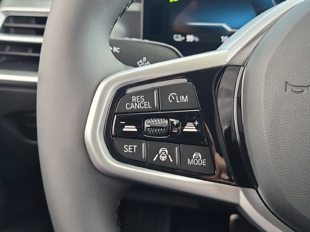 New 2026 BMW i4 eDrive40 w/ M Sport Package RWD image 33