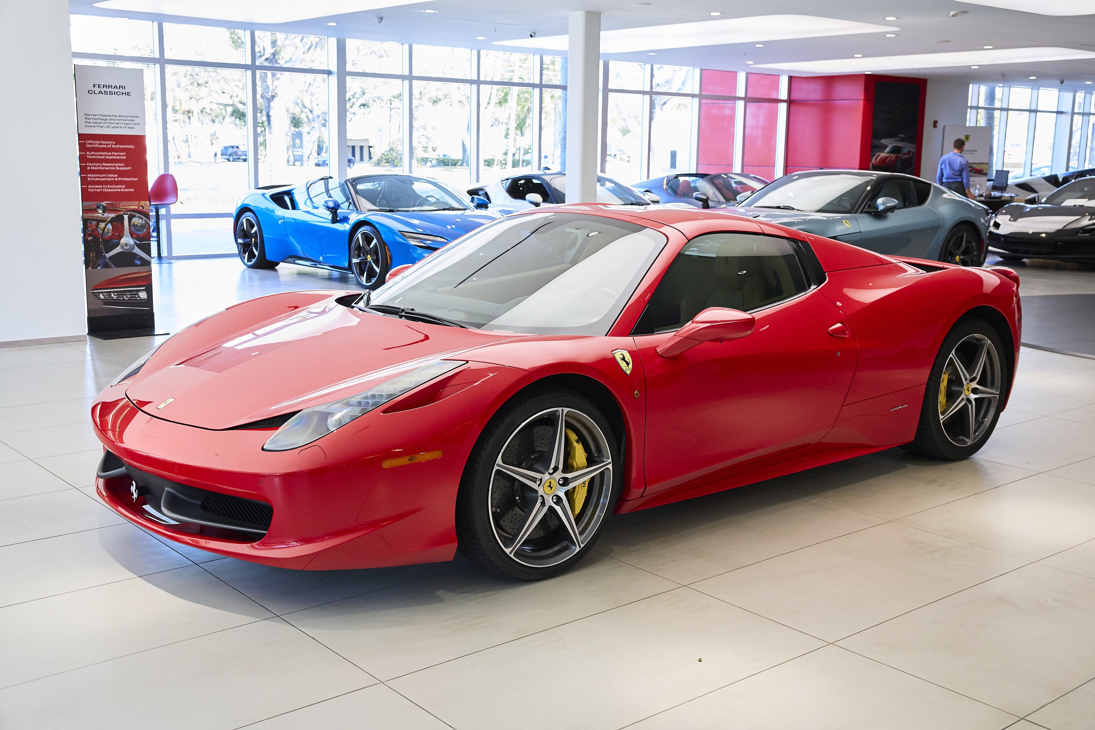 Used 2014 Ferrari 458 Spider image 47