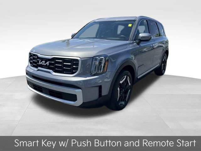 Used 2024 Kia Telluride S FWD image 4