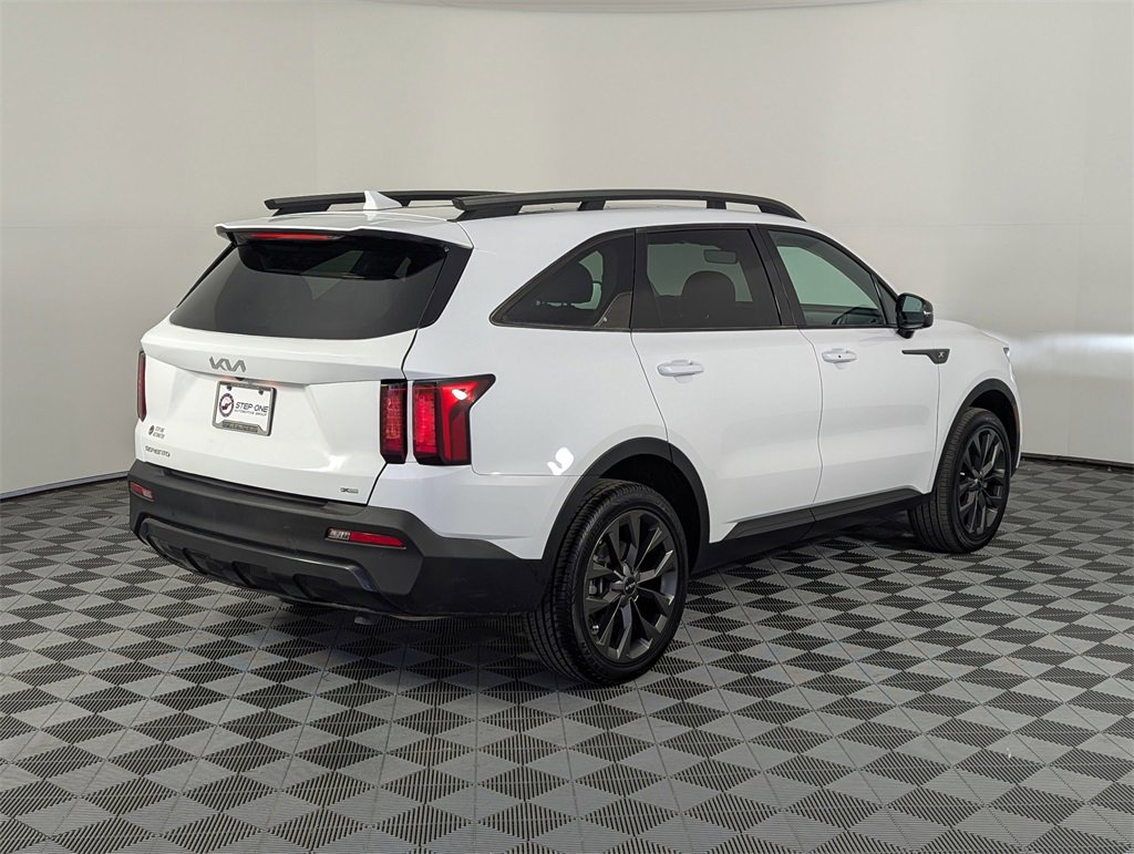 Used 2023 Kia Sorento X-Line EX image 7