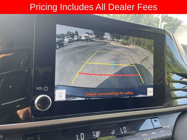 Used 2025 Toyota Camry LE FWD image 31