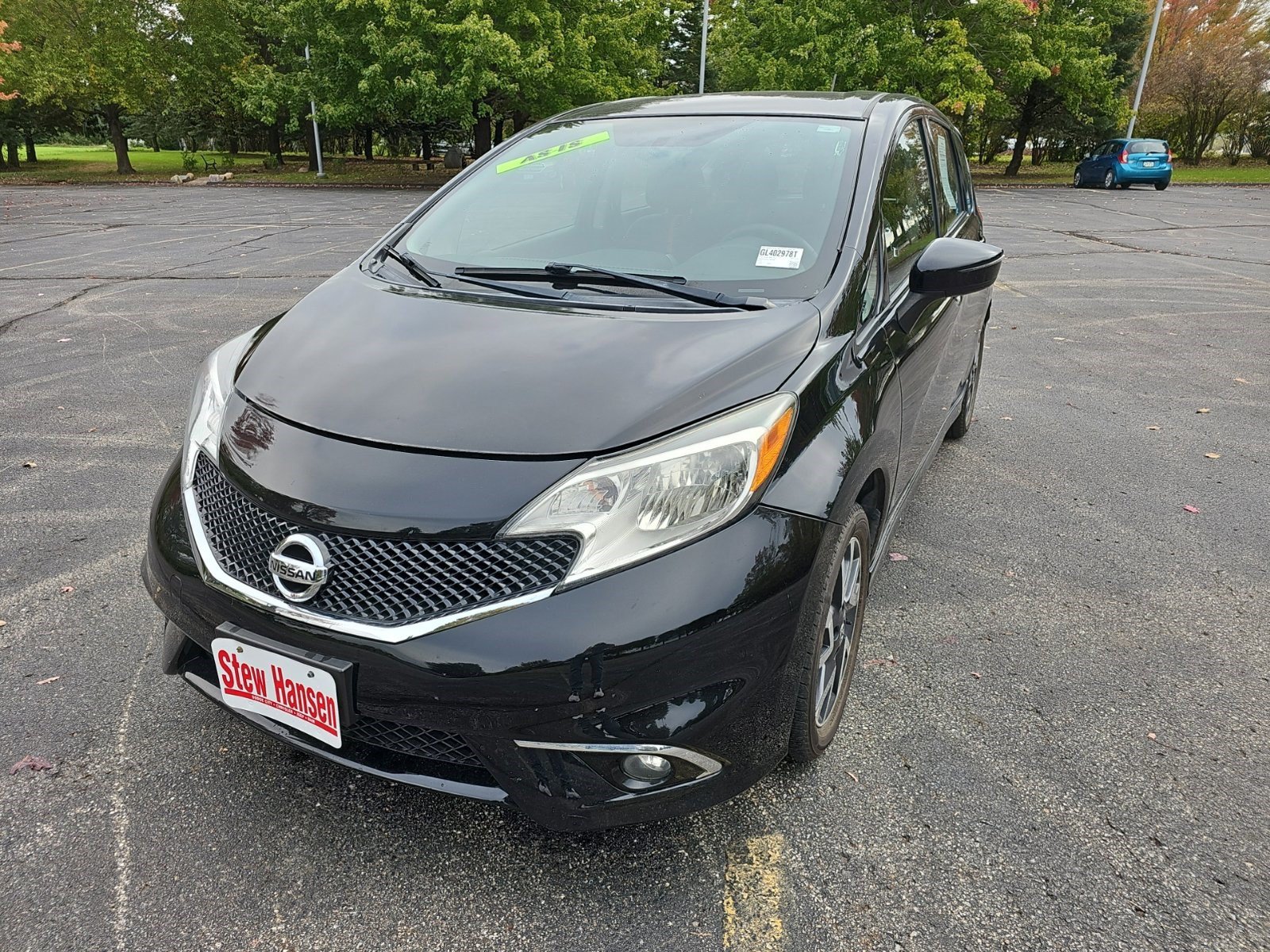 Used 2016 Nissan Versa Note SR w/ SR Tech Package FWD image 2