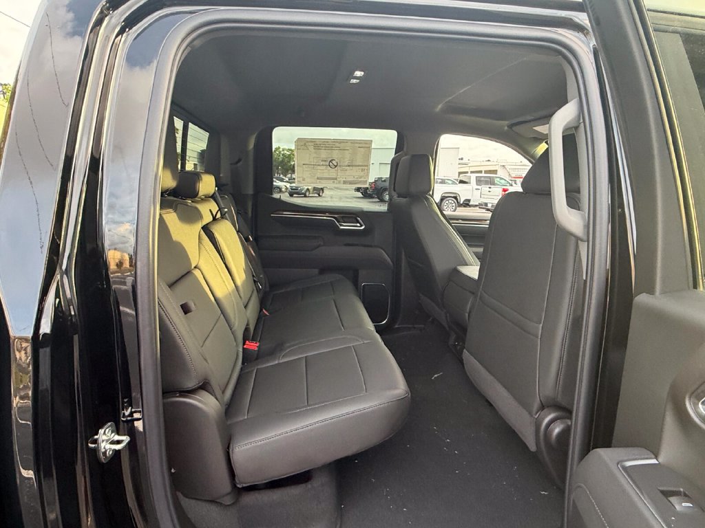 New 2026 Chevrolet Silverado 1500 LT w/ All Star Edition Plus AWD/4WD image 13
