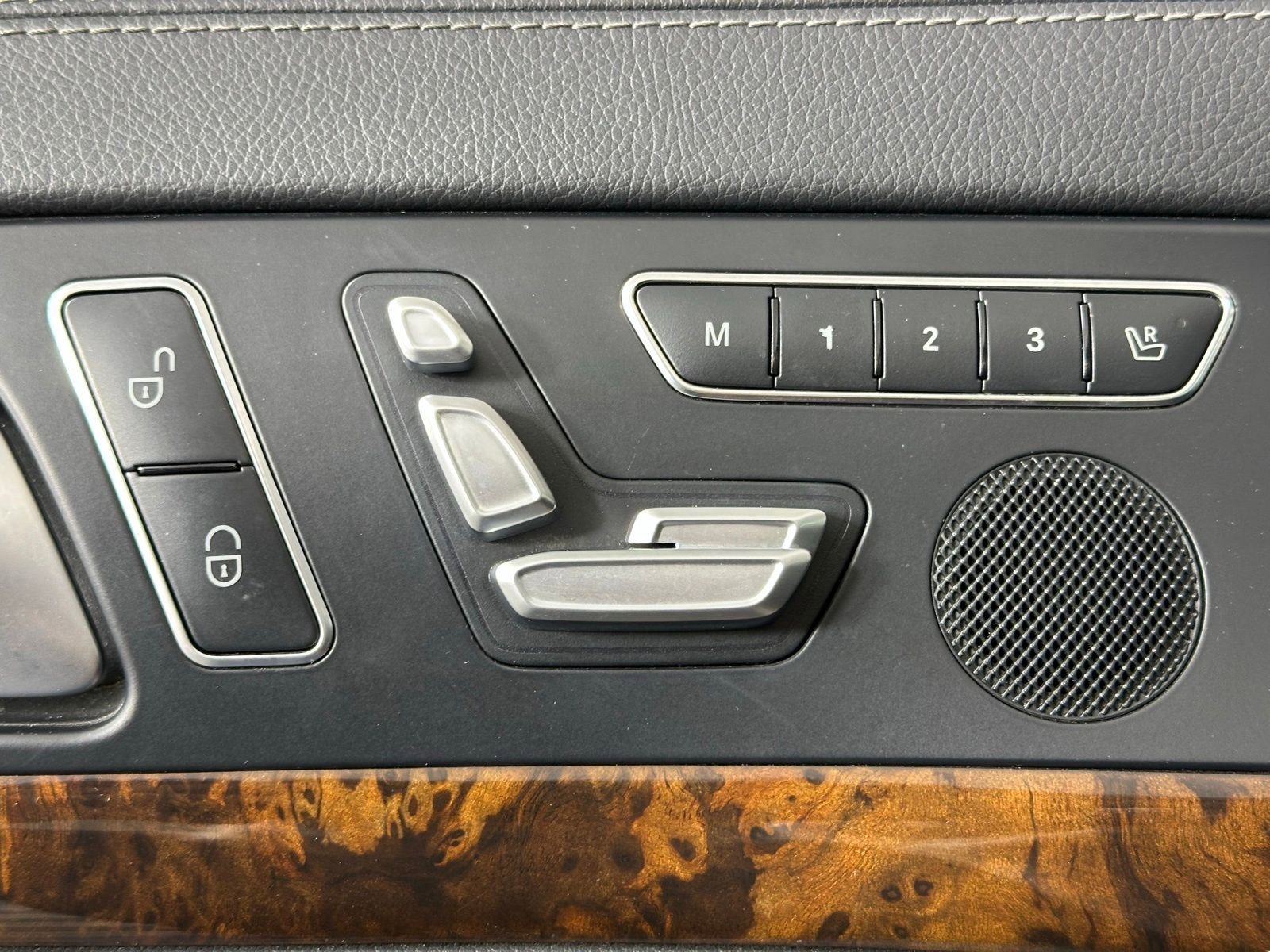 Used 2013 Mercedes-Benz SL 550 image 22