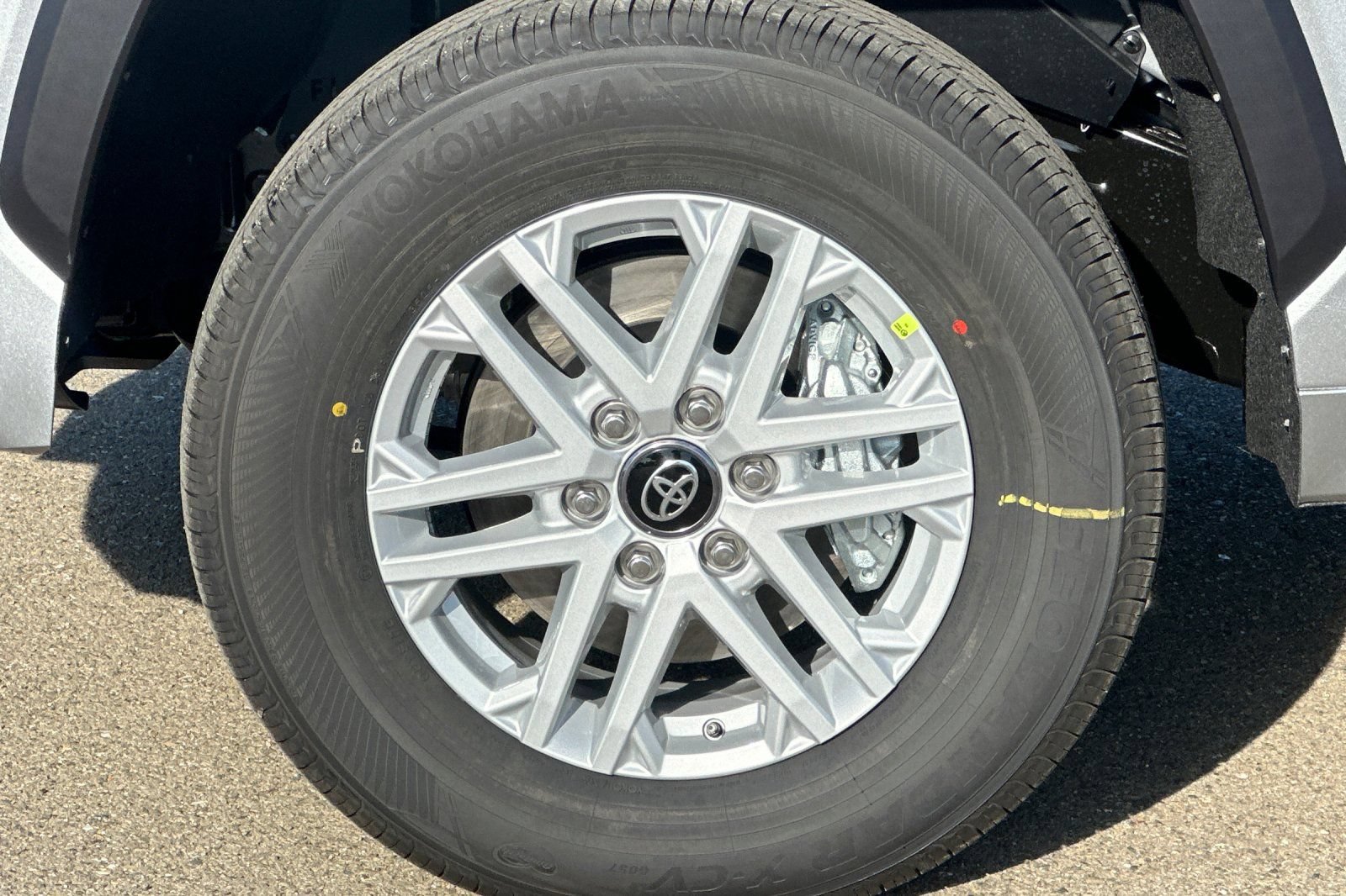 New 2026 Toyota Tundra SR5 AWD/4WD image 32