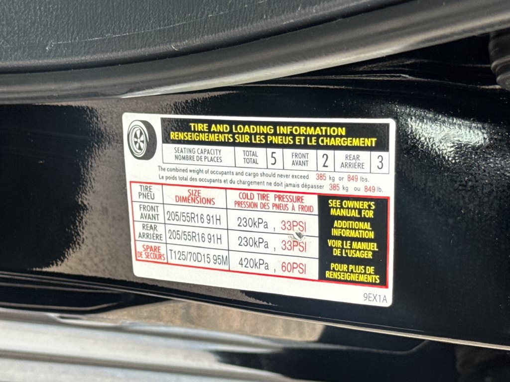 Used 2025 Nissan Versa SV FWD image 44