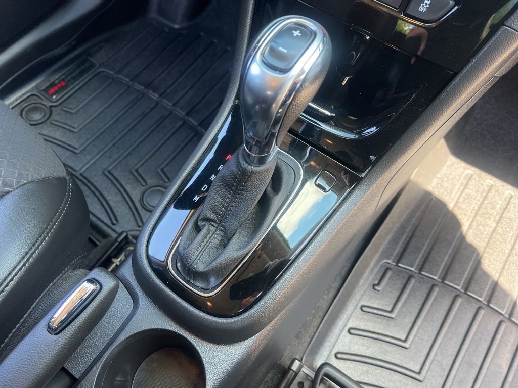 Used 2019 Buick Encore Preferred AWD/4WD image 22