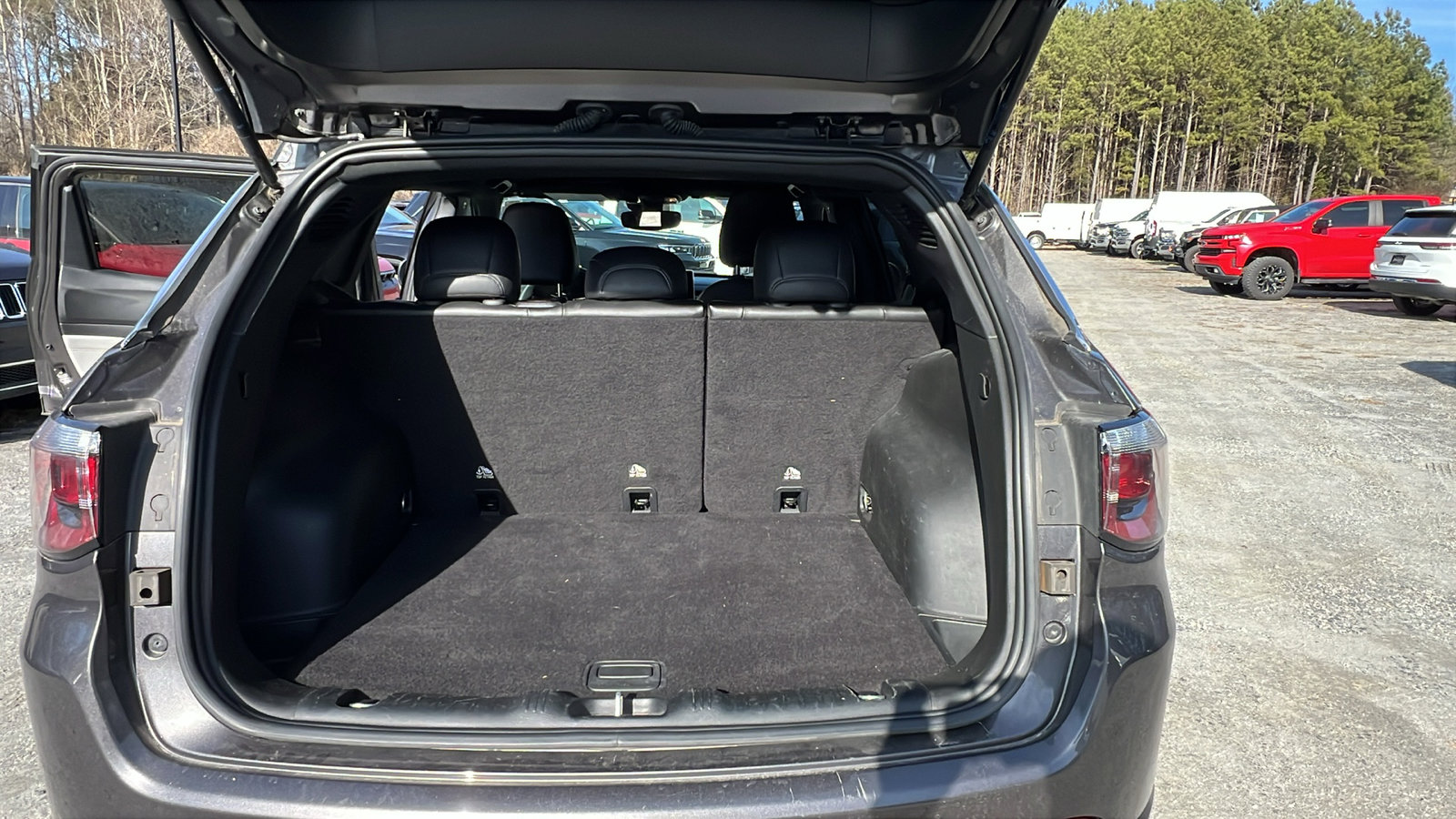 Used 2024 Jeep Compass Limited image 13