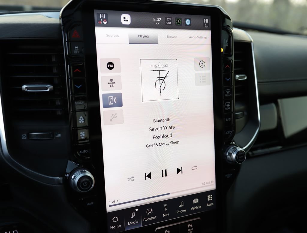 Used 2025 RAM 1500 Laramie w/ Night Edition image 14