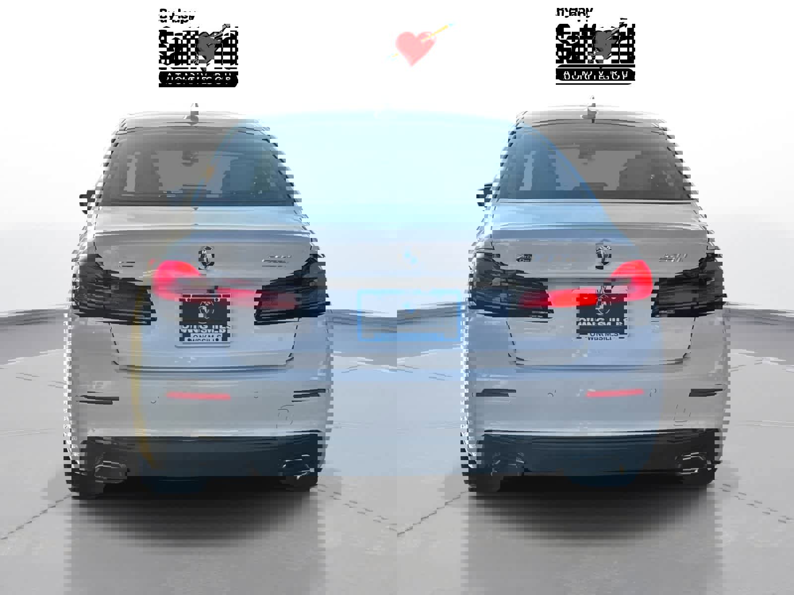 Used 2023 BMW 530i xDrive w/ Premium Package image 7