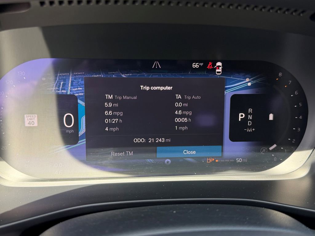 Certified 2023 Volvo XC40 B5 Core w/ Convenience Package image 34