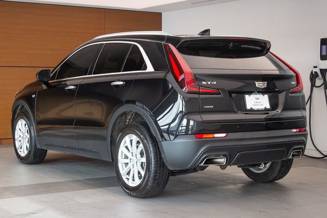 Used 2023 Cadillac XT4 Luxury w/ Cold Weather Package image 8