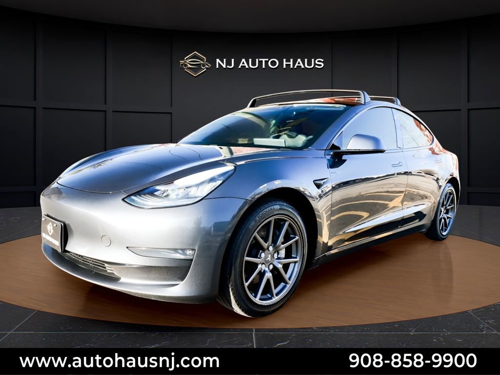 Used 2020 Tesla Model 3 Performance image 4