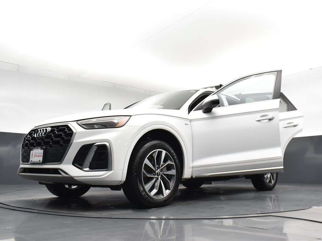 Used 2024 Audi Q5 2.0T Premium Plus AWD/4WD image 30