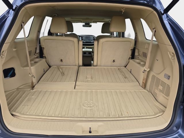 Used 2018 Toyota Highlander XLE image 14