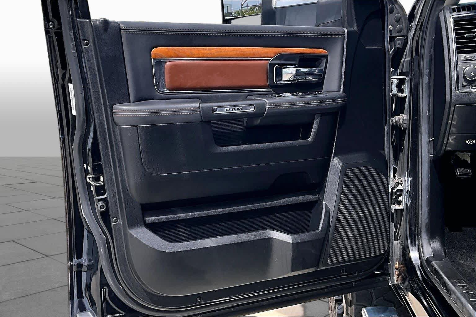 Used 2014 RAM 1500 Laramie Longhorn w/ Convenience Group RWD image 21