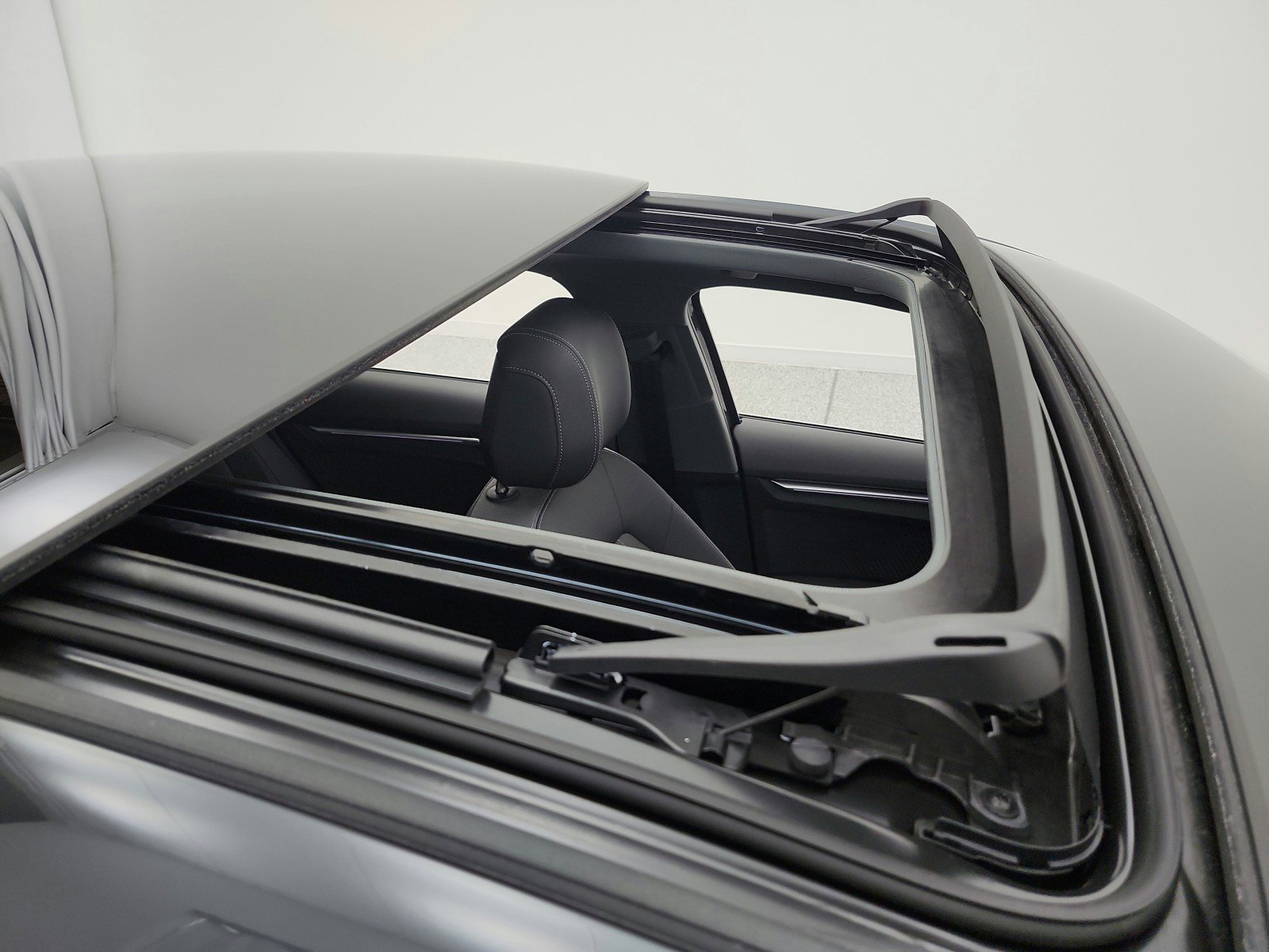 Used 2025 Audi A3 2.0T Premium Plus w/ Premium Plus Package image 16