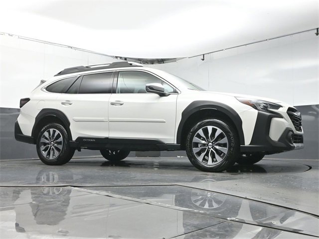 Used 2025 Subaru Outback Touring XT w/ Tech Package 3 image 33