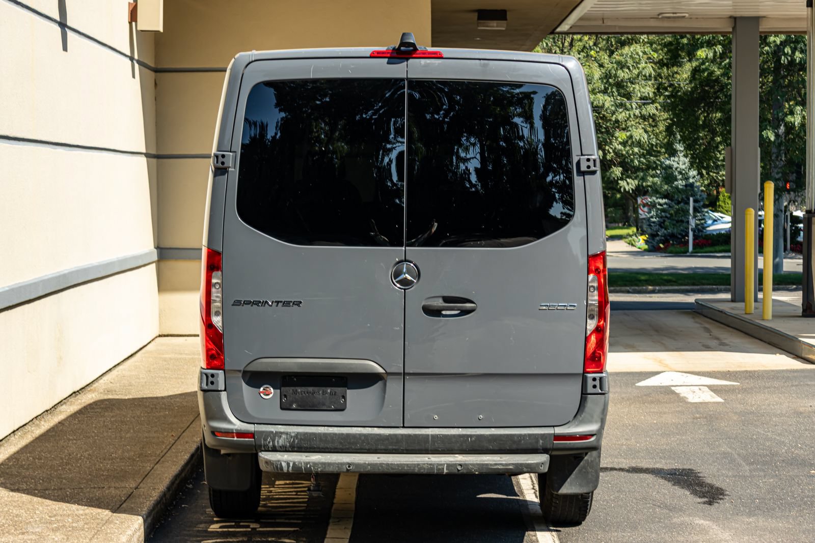 Used 2021 Mercedes-Benz Sprinter 2500 image 8