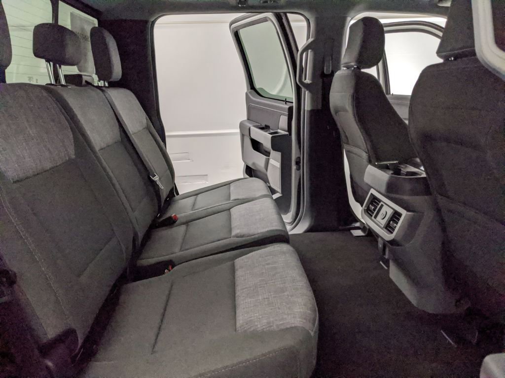 New 2026 Ford F450 XLT w/ XLT Premium Package image 25