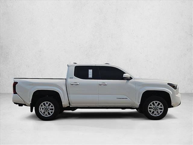 Used 2024 Toyota Tacoma SR5 AWD/4WD image 4
