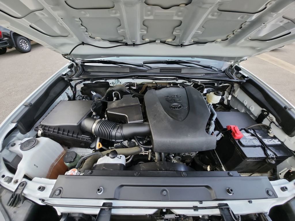 Used 2023 Toyota Tacoma Limited image 34
