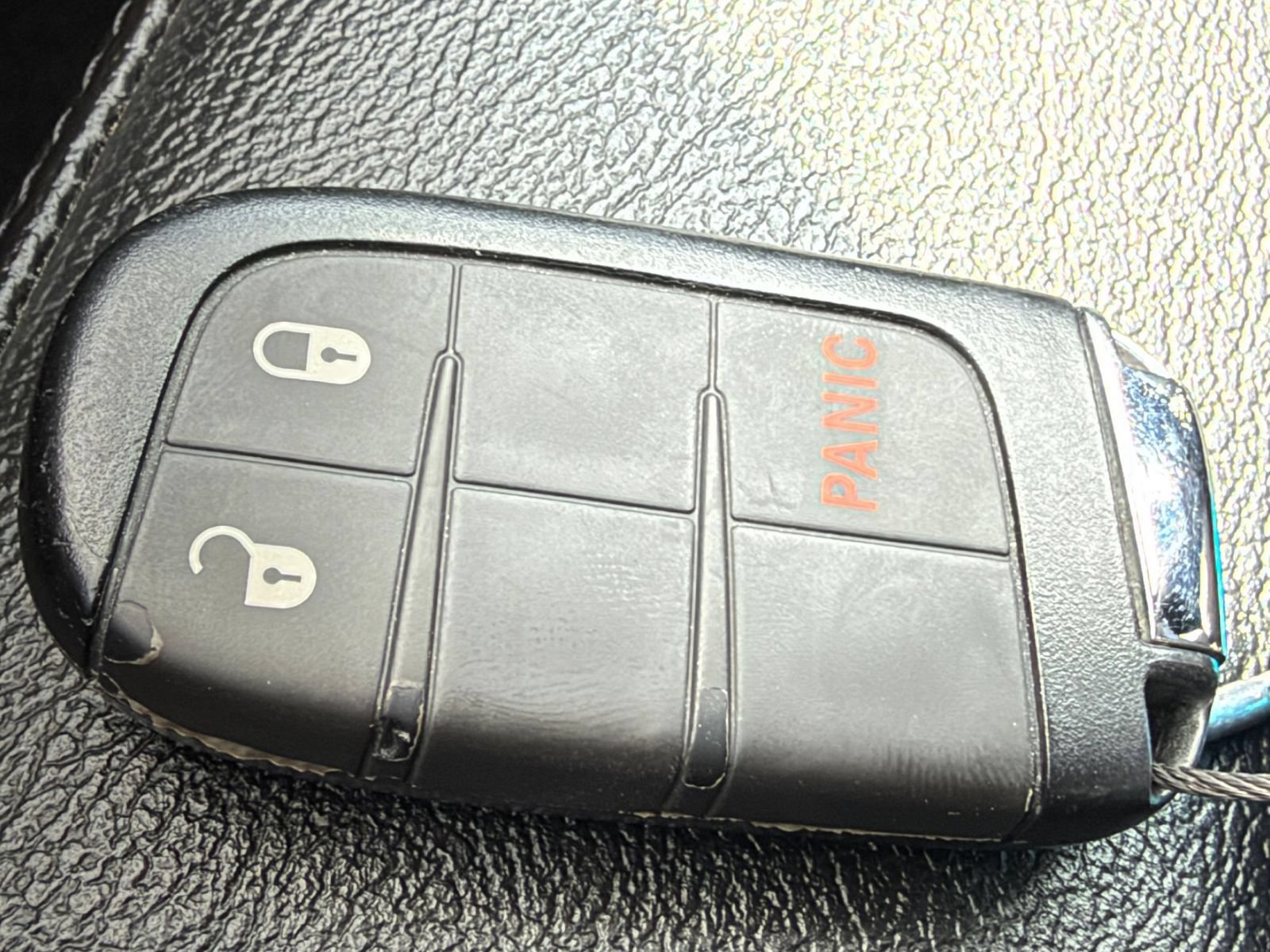 Used 2025 Jeep Compass Trailhawk AWD/4WD image 21