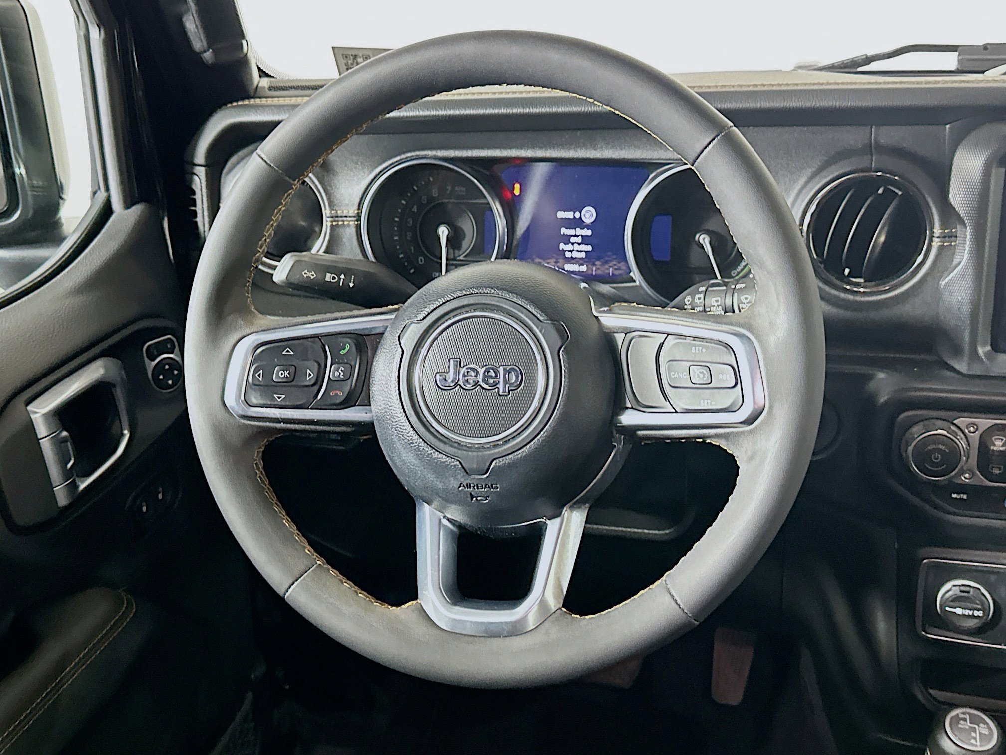 Used 2023 Jeep Wrangler Unlimited Sahara image 18