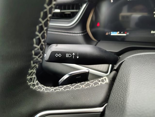 New 2025 Jeep Grand Cherokee L Laredo image 21