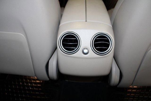 Used 2022 Mercedes-Benz GLC 300 4MATIC w/ Premium Package Lite image 8