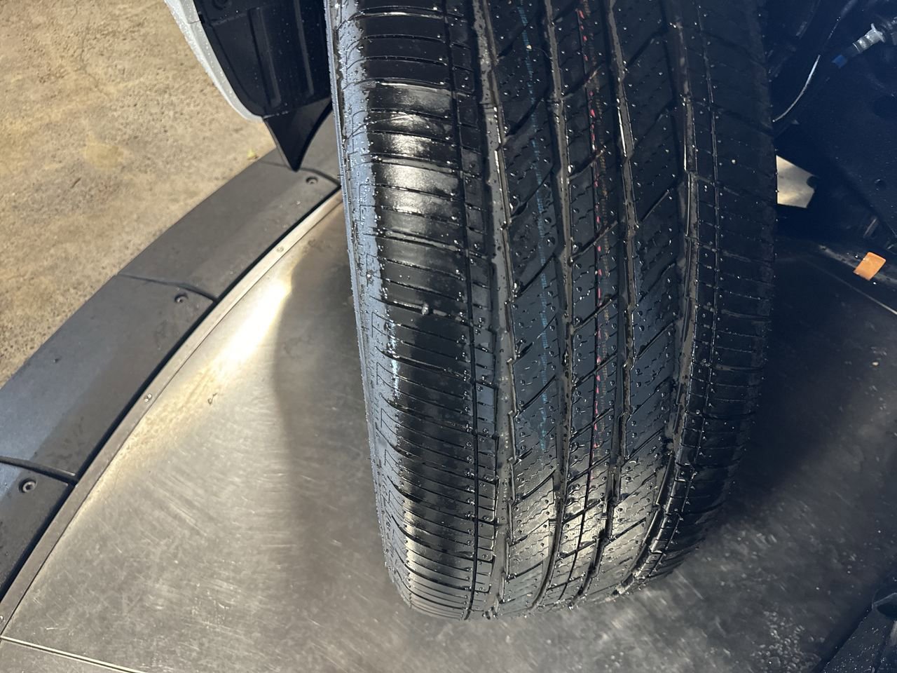 New 2025 INFINITI QX80 Sensory w/ Premium Cargo Package image 11