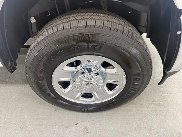 New 2026 RAM 2500 Tradesman w/ Chrome Appearance Group AWD/4WD image 4
