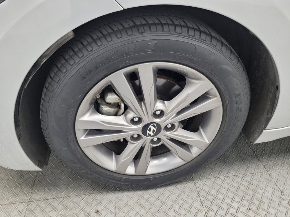 Used 2018 Hyundai Elantra SEL w/ Cargo Package FWD image 31